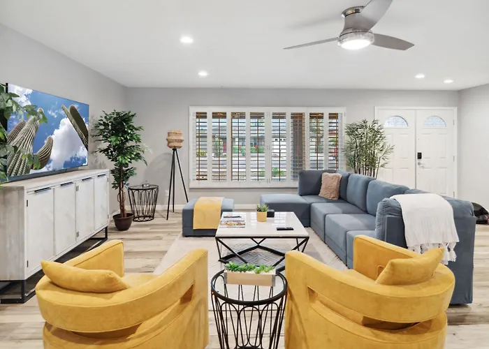 Spacious Scottsdale Getaway With Pool Tempe